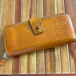 Dante Tan Leather Wallet. RFID​